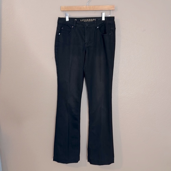 Liverpool Jeans Company, Lucy’s Bootcut Jean Sparkling Pockets Size 6 - Picture 2 of 8